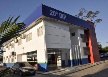 Eliete Nascimento Cruz Mota, 50, que estava foragida e foi condenada a 16 anos de reclusão por mandar matar o próprio marido.