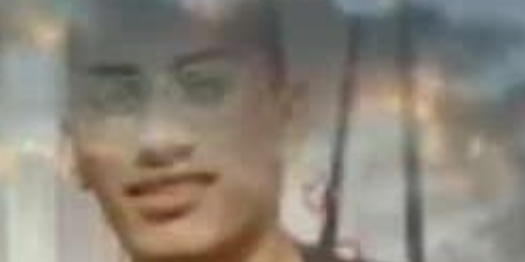 Leandro Silva de Souza, de 23 anos, foi morto em um campo de futebol na noite do último domingo (16). Executado em campo