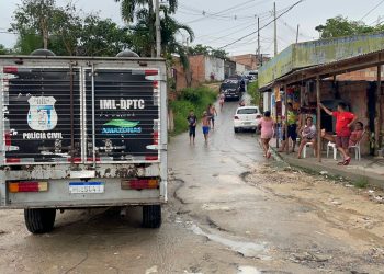 Os moradores do Nova Cidade, ouviram tiros durante a tarde desta segunda-feira (17) e encontraram um homem morto e outro baleado. 