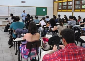 A Universidade Federal do Amazonas (Ufam) anunciou reajuste das bolsas e auxílios pagos pelas instituição de R$ 400 para R$ 700