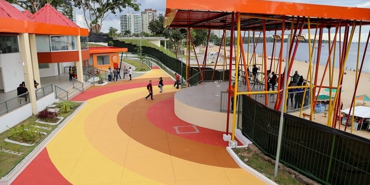 Inaugura nesta segunda-feira (1), Dia do Trabalhador, a Casa de Praia Zezinho Corrêa, na Ponta Negra, zona Oeste, a partir das 15h. Casa de