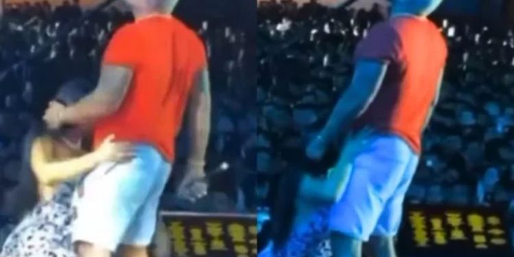 O último show de Naldo em Maceió, deu o que falar na web após vídeo de um momento em que ele interage com a Moranguinho, viralizar.