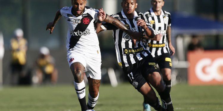 O Vasco foi derrotado pela segunda vez em São Januário, na Série A do Campeonato Brasileiro neste domingo (14) pelo Santos.