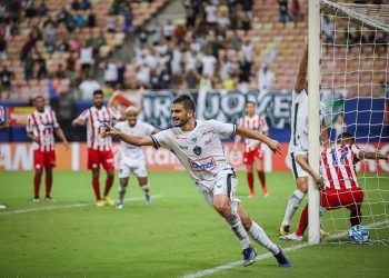 Manaus FC vence Náutico de virada na Arena da Amazônia