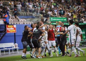 Manaus abre venda de ingressos para duelo contra o Altos-PI com promoção de Dia das Mães