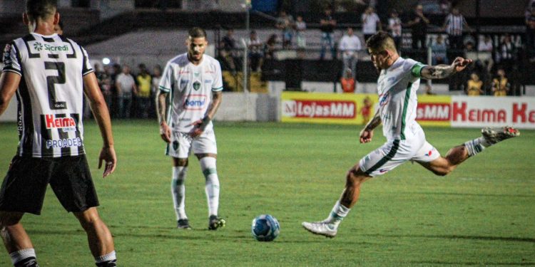 Gavião do Norte é derrotado fora de casa