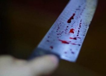 Um homem levou mais de 50 golpes de faca pelo corpo após tentar ficar com a esposa do amigo em Presidente Figueiredo. No Amazonas.