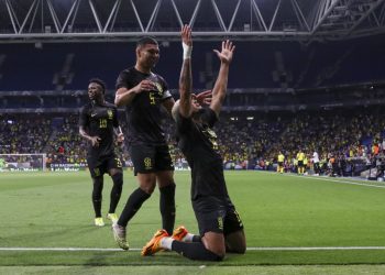 Brasil vence Guiné em jogo marcado por campanha antirracista