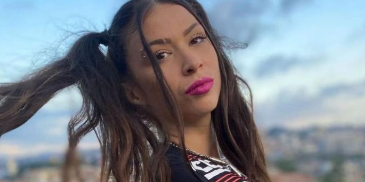 MC Pipokinha pode deixar funk e investir em carreira gospel, diz jornalista