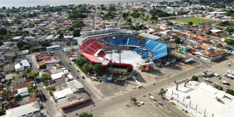 Wilson Lima entrega Bumbódromo reformado com novo mural “Brasil, futuro ancestral”