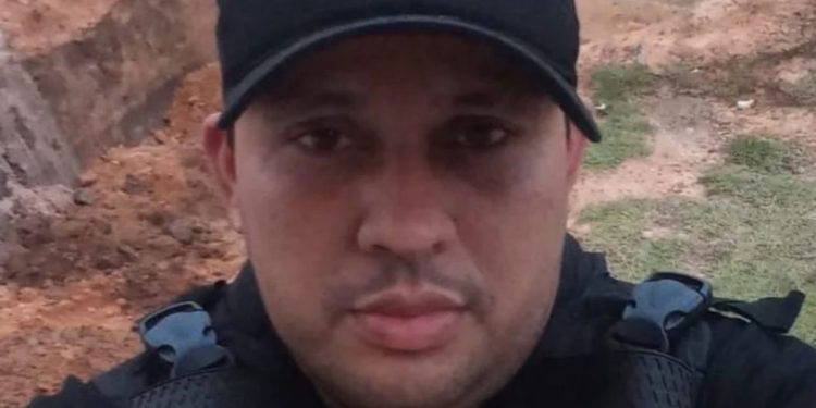 Criminosos que mataram vigilante estrangulado também roubaram objetos de obras da escola