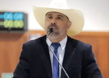 "Pode me prender", diz deputado que admitiu financiar acampamentos antidemocráticos