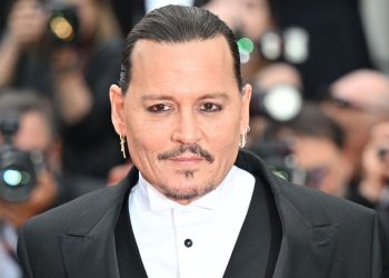 Johnny Depp vai doar dinheiro da indenização de Amber Heard à ONG da Amazônia