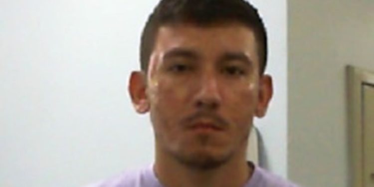 Homem é procurado por mandar matar namorado de enteada em Manaus