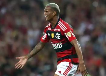 Flamengo vence o Racing e encaminha classificação na Libertadores