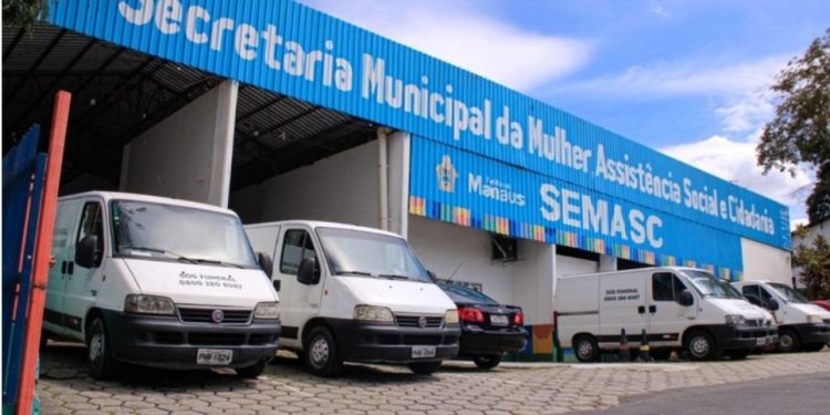 Mulher se passa por assistente social para furtar casas em Manaus