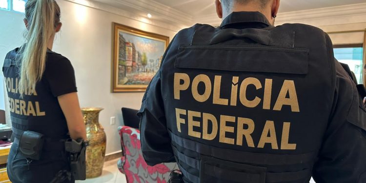 A Polícia Federal, em ação conjunta com a Receita Federal e o Ministério Público Federal, deflagrou nesta quinta-feira (22), a. Em ação