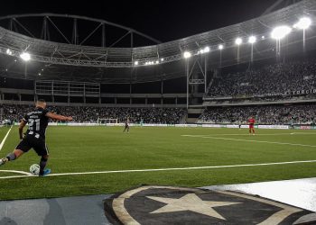 Brasileirão: Botafogo recebe Fortaleza para se distanciar na liderança