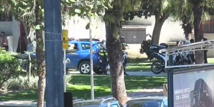 Flanelinha cobra R$ 100 para devolver chave de carro e acaba preso por extorsão