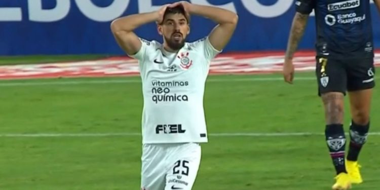 Corinthians perde para o Independiente del Valle e está eliminado da Libertadores 2023