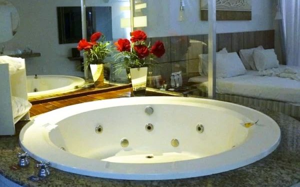 Pastor leva jovem para motel prometendo curar câncer com 'sabonete sagrado'