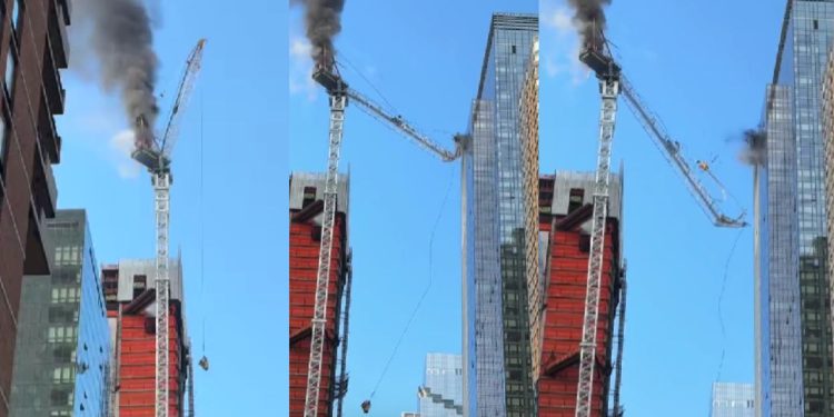 VÍDEO: Topo de guindaste cai em rua de Nova York e deixa seis feridos