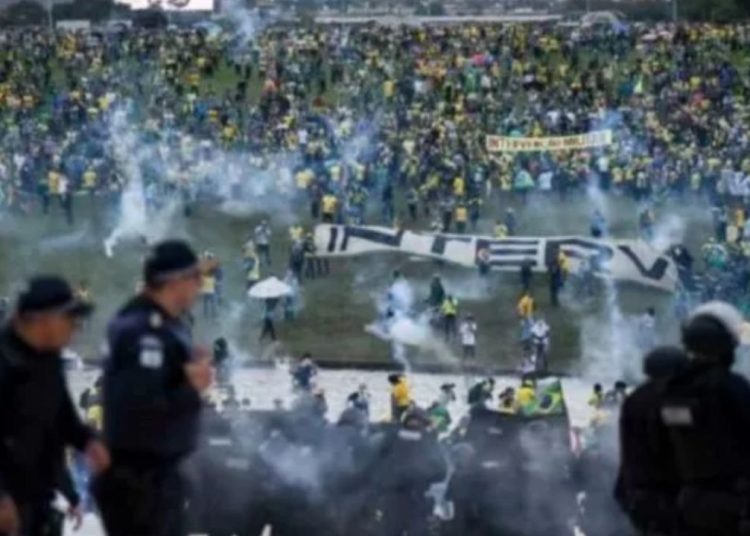 Inquérito militar diz que houve erro do governo Lula em atos de 8 de janeiro