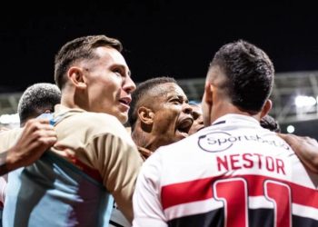 São Paulo elimina o Palmeiras e avança à semi da Copa do Brasil