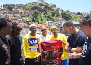 Grandes craques do futebol no Placar Geral