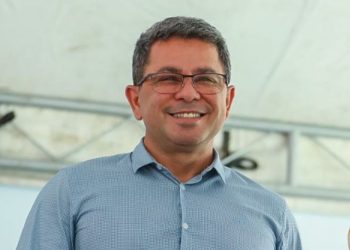 Governador em exercício Tadeu de Souza entrega laboratório de robótica em Ceti