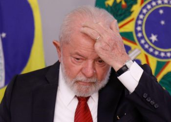 Lula passa por novo procedimento em hospital em Brasília