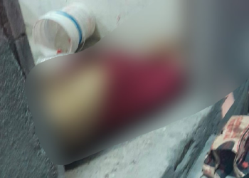 Homem é morto a tiros quando trabalhava em banca de churrasco