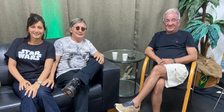 Palco Brasil visita a TV Maskate