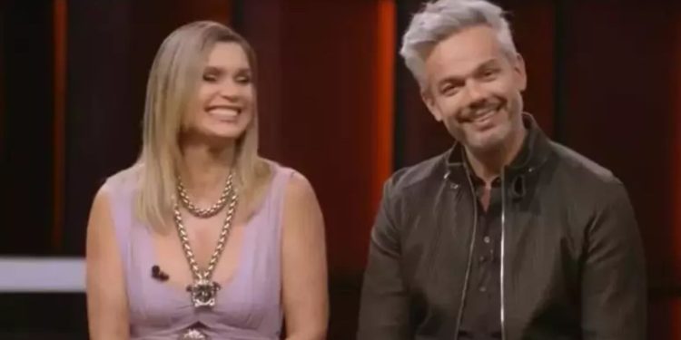 BANHO DOURADO: Flavia Alessandra revela que faz xixi em Otaviano Costa