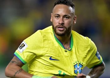Neymar passa Pelé como maior artilheiro da Seleção em jogos oficiais