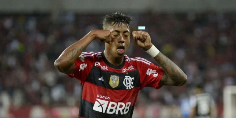 Flamengo vence Botafogo com golaço de Bruno Henrique 