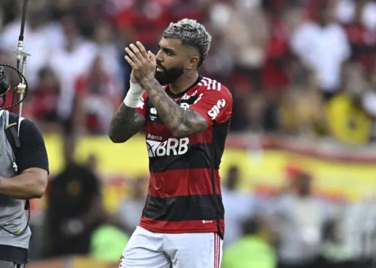 Gabigol dá tempo para o Flamengo se reorganizar antes de discutir renovação; Tite é problema