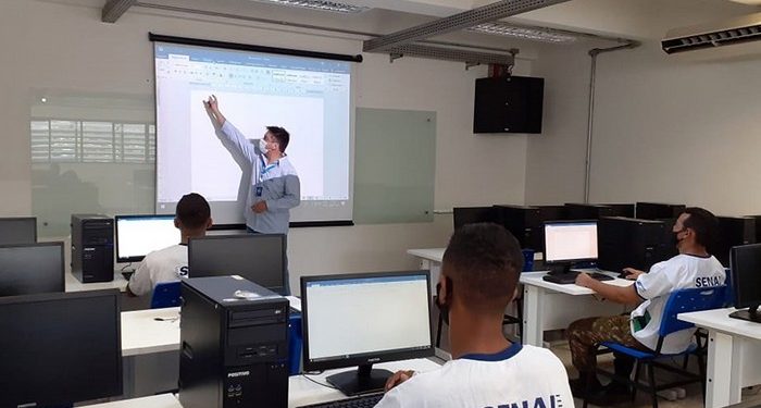 SENAI abre 412 vagas para cursos de qualificação e aperfeiçoamento profissional
