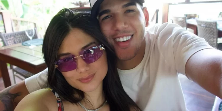 Zé Vaqueiro e esposa são detonados após viajarem com filho internado