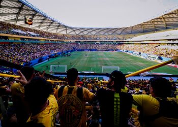 Arena da Amazônia será ponto de coleta de alimentos não perecíveis durante o jogo do Amazonas F.C.