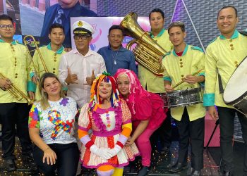 Euzira Barbosa e Banda do Charlinho no Recreio na Amazônia