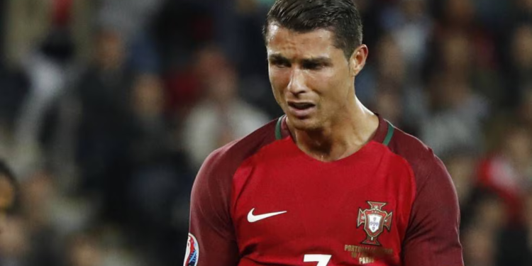Cristiano Ronaldo pode ser condenado a 100 chibatadas no Irã; veja vídeo