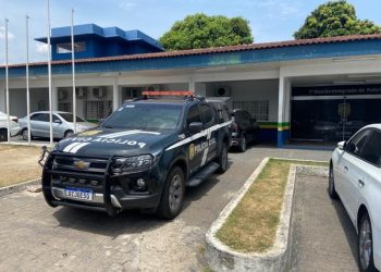 Cadeirante é preso  com arma e drogas em Manaus