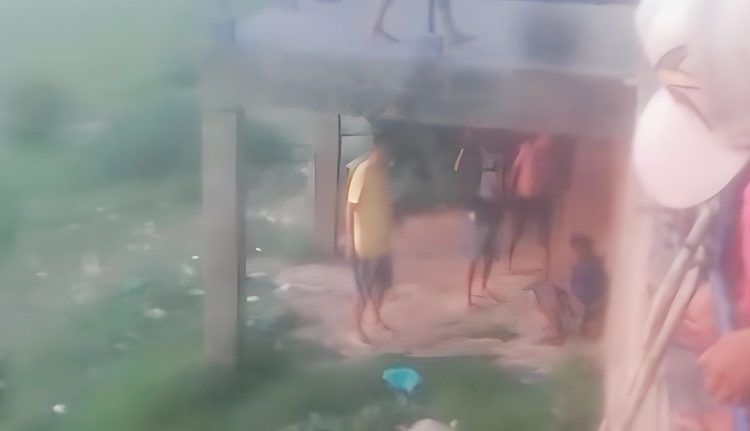 Vídeo: suposto assaltante é espancado a pauladas no interior do AM