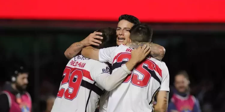 São Paulo vence Grêmio e se afasta do Z4 do Brasileirão