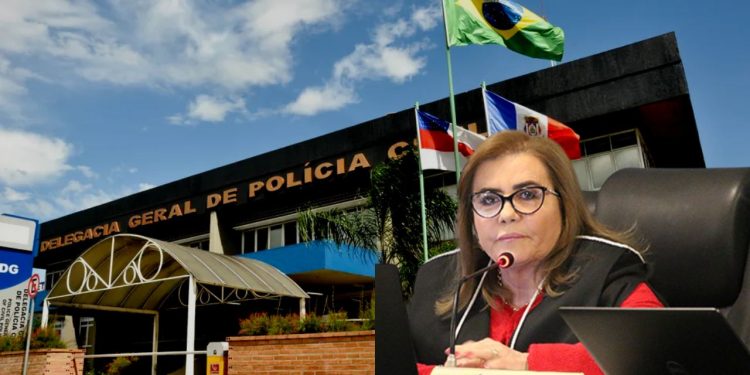 CORRAM QUE A DAMA DE FERRO VEM AÍ