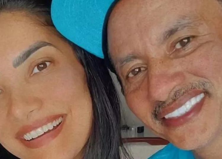 Após anunciar namoro, Manoel Gomes, o 'Caneta Azul', nega noivado: "é interesseira"
