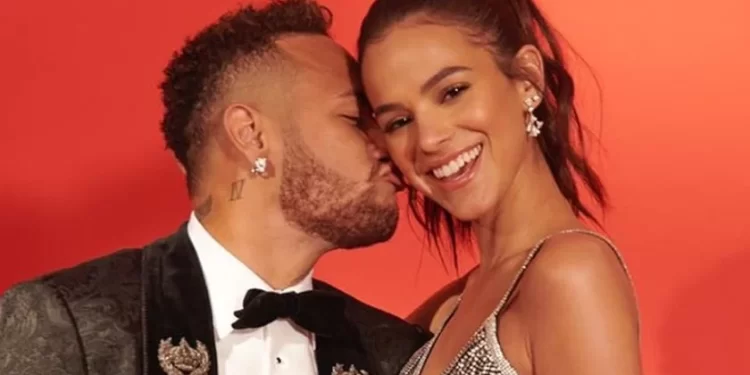 Marquezine cai na gargalhada ao falar de ‘livramento’ e fãs apontam indireta para Neymar