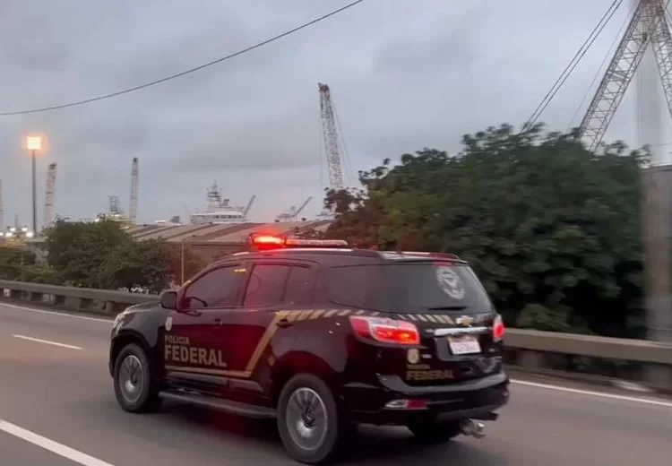 Policiais são presos após escoltar 16 toneladas de drogas para o CV