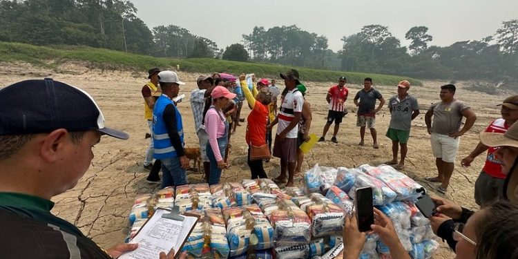 Mais de meio milhão de pessoas são afetados pela severa estiagem no Amazonas